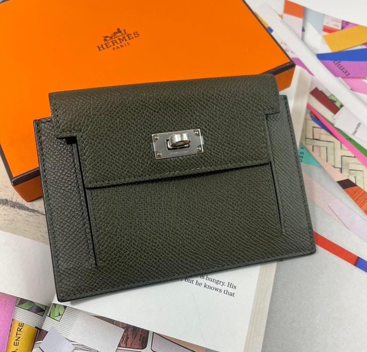 「全新」Hermes 愛馬仕 Kelly pocket 墨綠色 S刻 銀釦